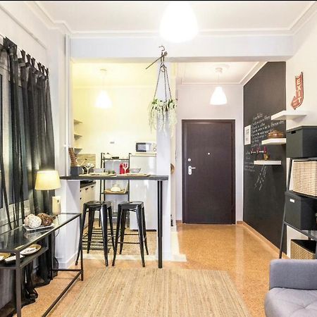 Luxuriously Central Studio In The Heart Of Athens Luaran gambar