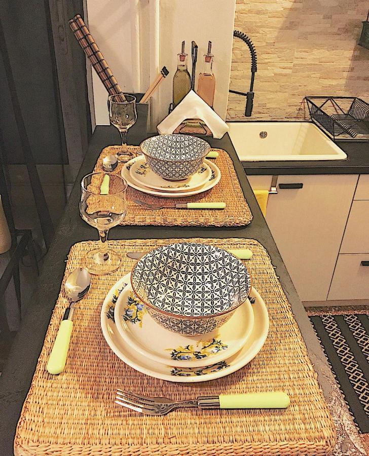 Luxuriously Central Studio In The Heart Of Athens Luaran gambar